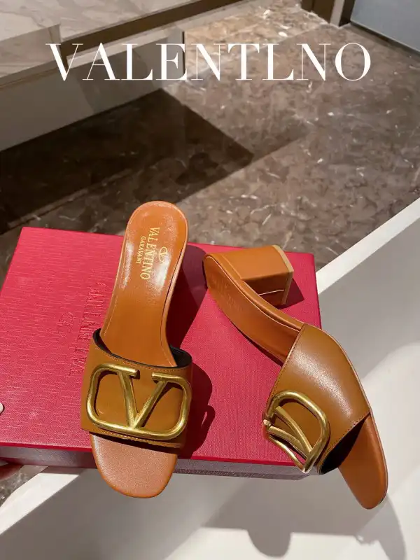 Frstbag ru VALENTINO VLOGO SIGNATURE SLIDE SANDAL