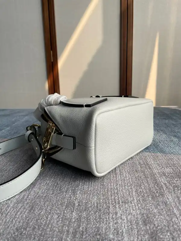 Yupoo bagsoffer CHLOÉ SMALL DARIA BAG