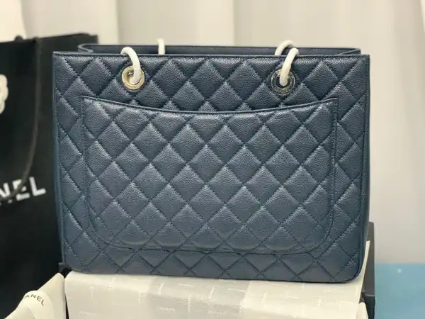 CHANEL TOTE BAG