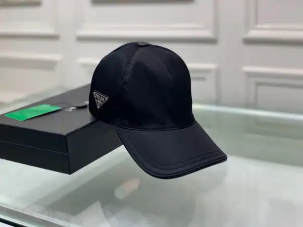 Bagsoffer PRADA HAT