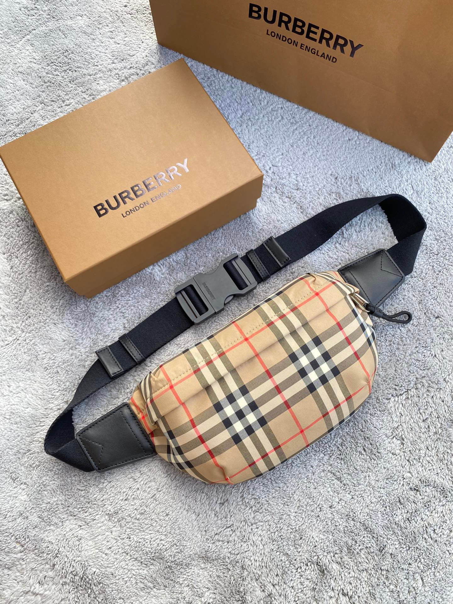 HOT SALE BURBERRY Medium Vintage Check Bonded Cotton Bum Bag