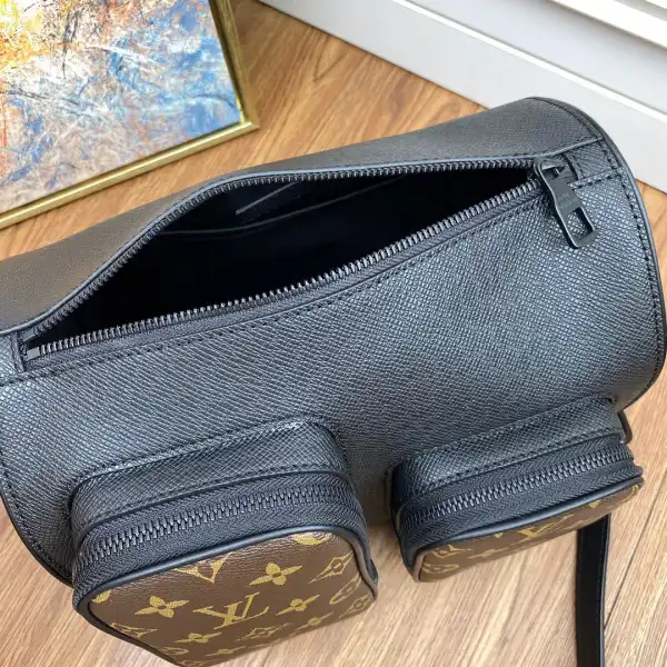 Affordable LOUIS VUITTON MESSEANGER BAG