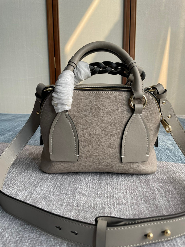 HOT SALE CHLOÉ SMALL DARIA BAG