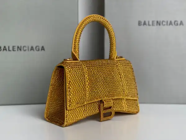 Frstbag ru BALENCIAGA HOURGLASS