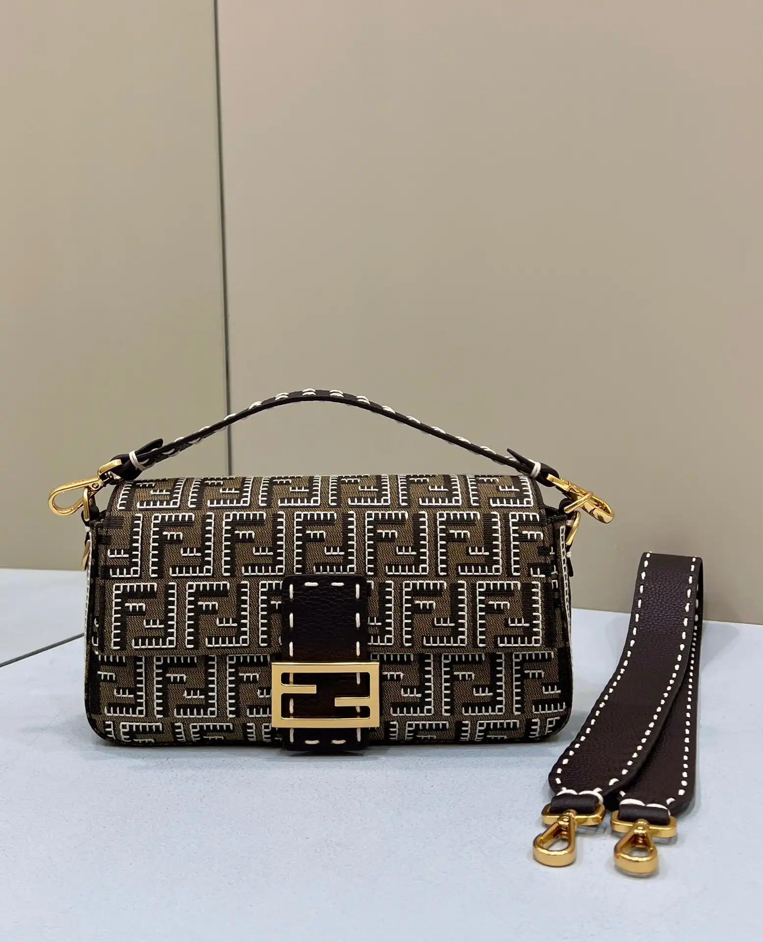 FENDI BAGUETTE