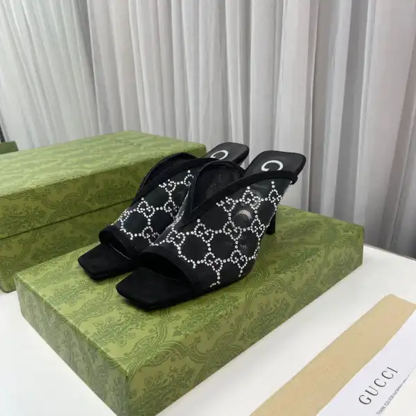 Bagsoffer GUCCI GG sandal