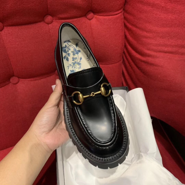 HOT SALE GUCCI Leather lug sole Horsebit loafer