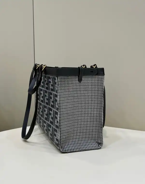 FENDI PEEKABOO X-TOTE