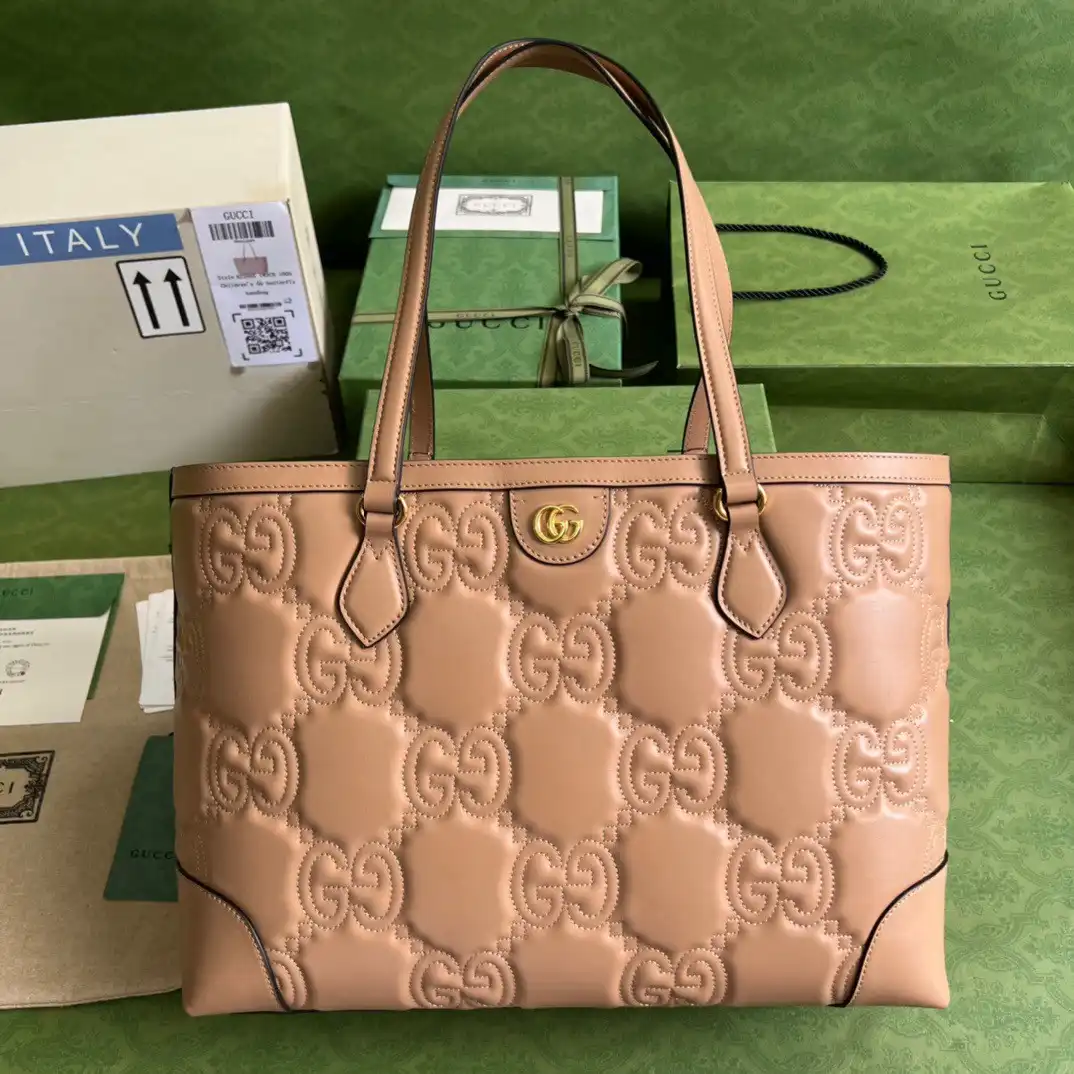 GUCCI GG matelassé leather medium tote