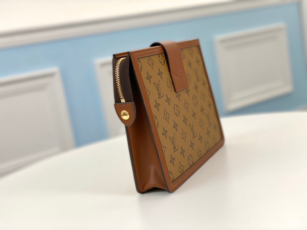 HOT SALE LOUIS VUITTON CLUTCH