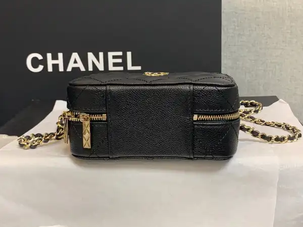 CHANEL VANITY CASE