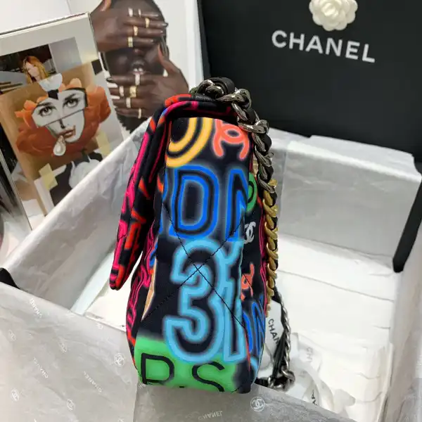 CHANEL 19 FLAP BAG