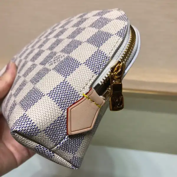 Firstbag Ru LOUIS VUITTON COSMETIC POUCH GM