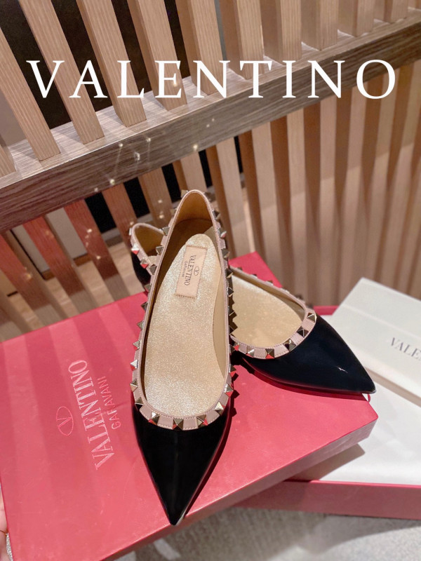 HOT SALE VALENTINO ROCKSTUD FLAT