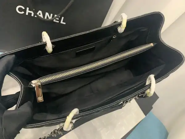 CHANEL TOTE BAG