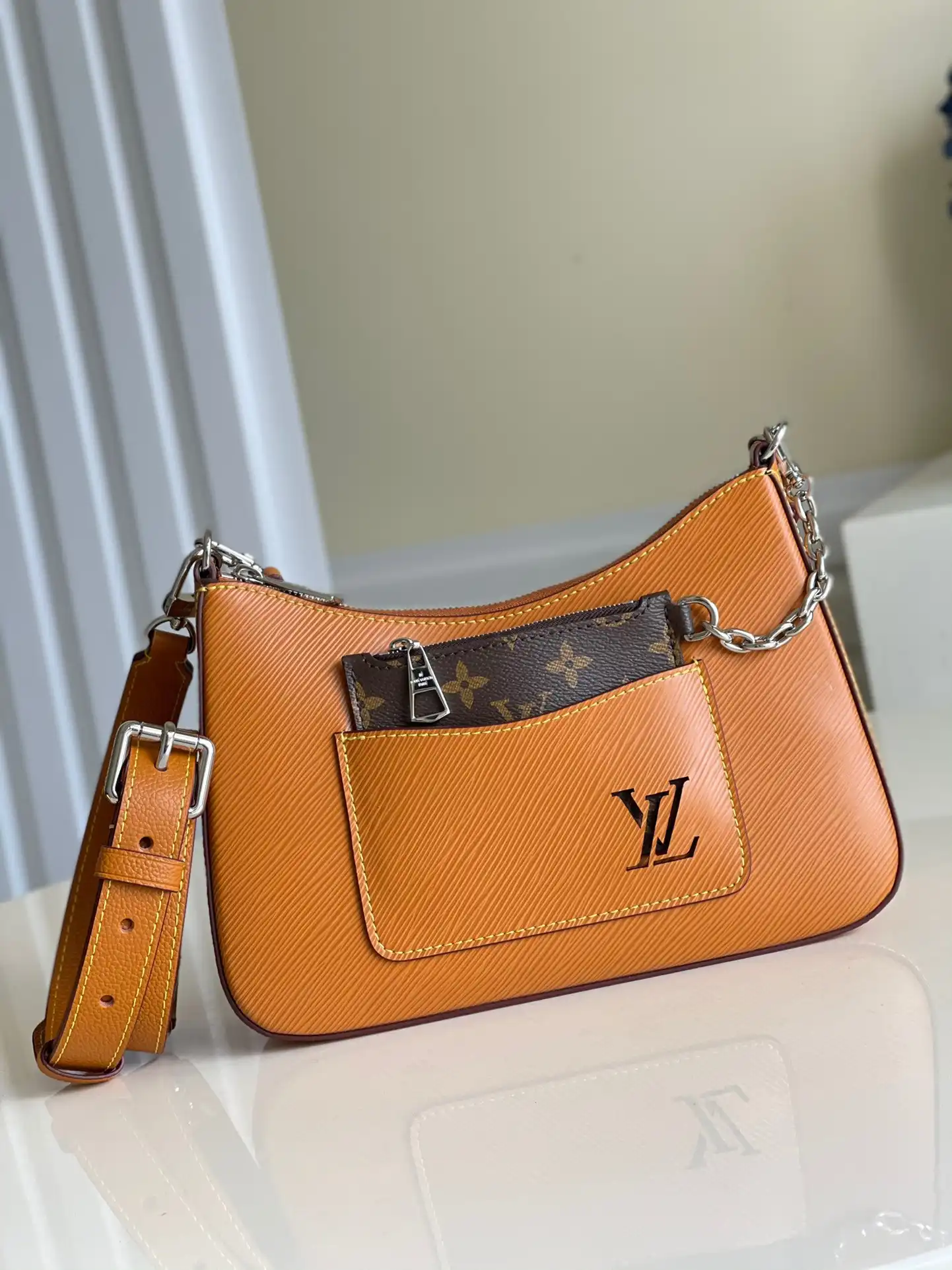 LOUIS VUITTON MARELLE