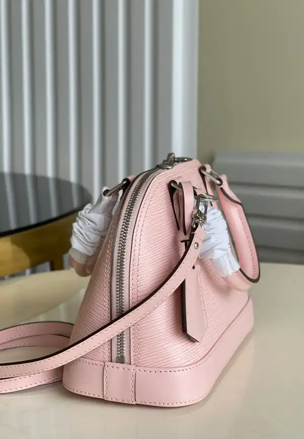 Bagsoffer LOUIS VUITTON ALMA BB