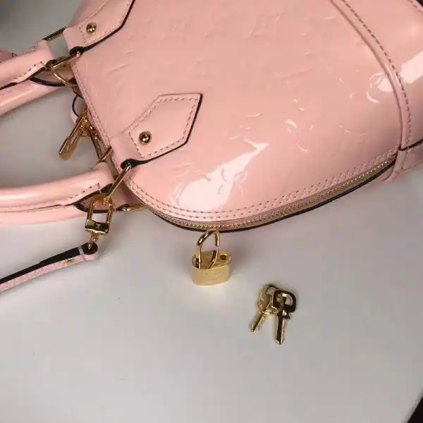 First bag ru LOUIS VUITTON ALMA BB