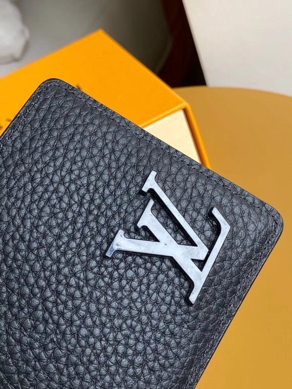 LOUIS VUITTON MULTIPLE WALLET