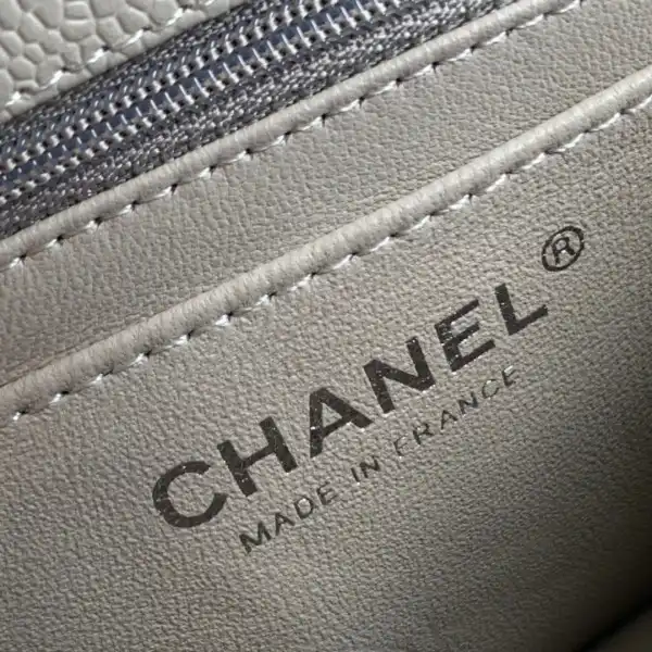 CHANEL FLAP BAG 20CM