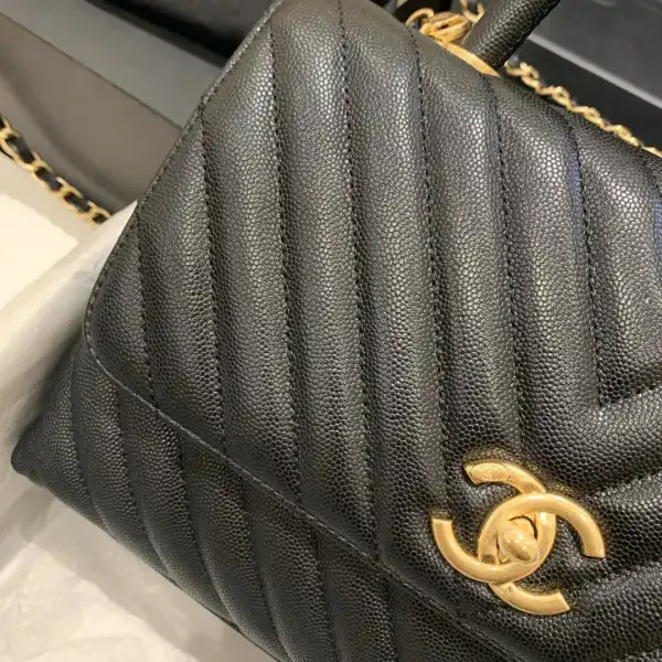 CHANEL COCO HANDLE BAG