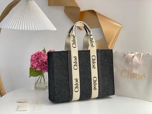 CHLOÉ large woody tote bag