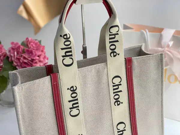 First bag ru CHLOÉ large woody tote bag