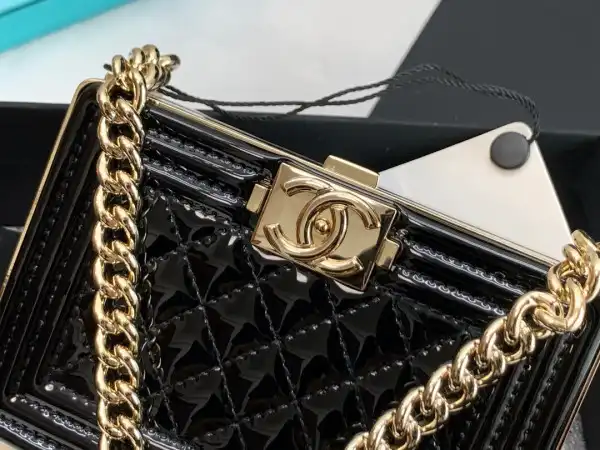 CHANEL BOY MINAUDIERE