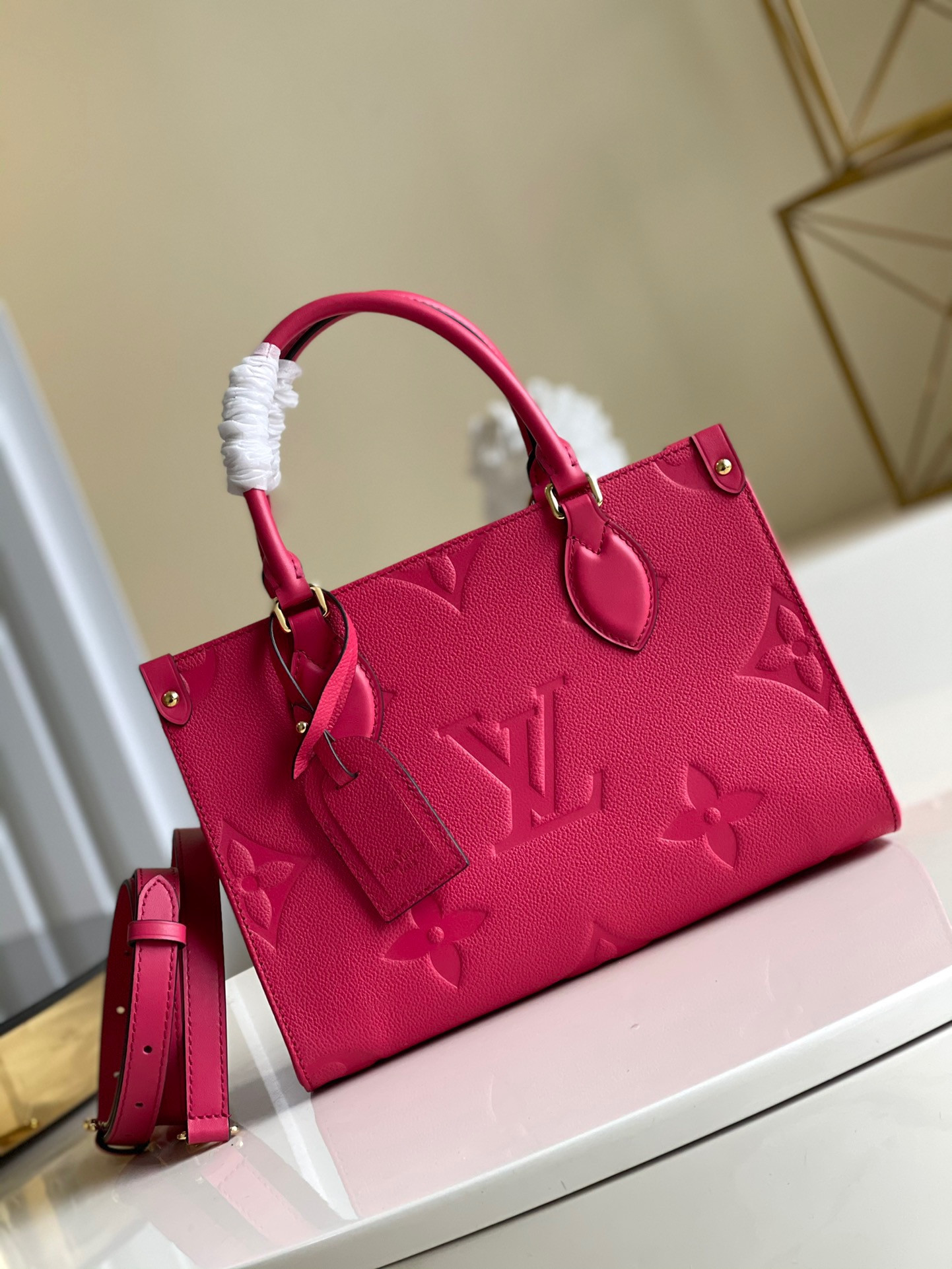 HOT SALE LOUIS VUITTON ONTHEGO PM