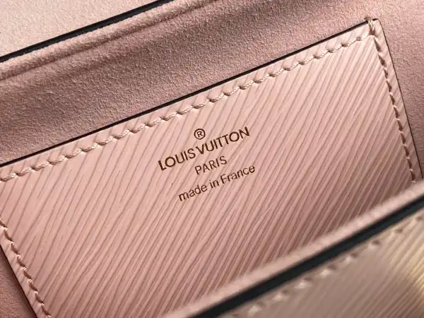 LOUIS VUITTON TWIST PM