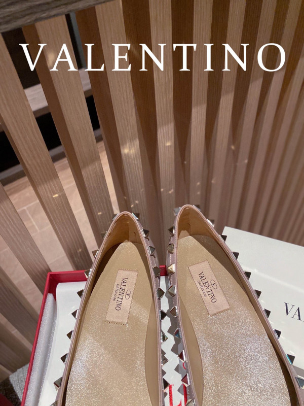 HOT SALE VALENTINO ROCKSTUD FLAT