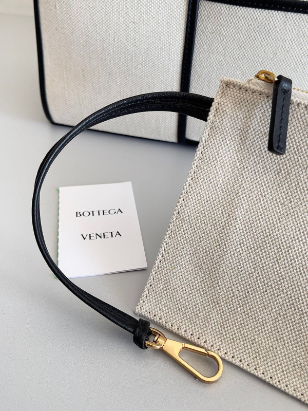 HOT SALE BOTTEGA VENETA Arco MEDIUM Tote