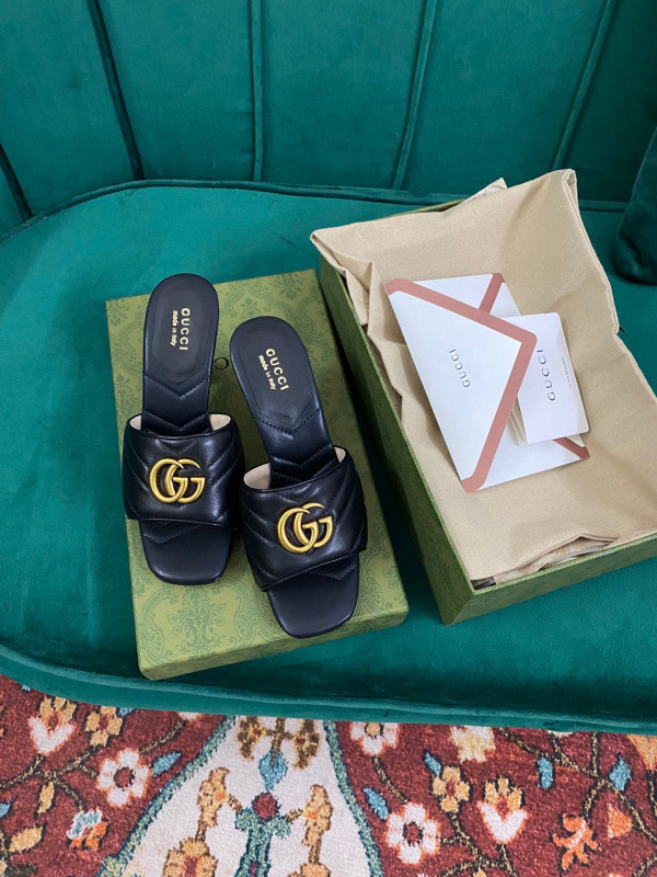 HOT SALE GUCCI Double G slide sandal