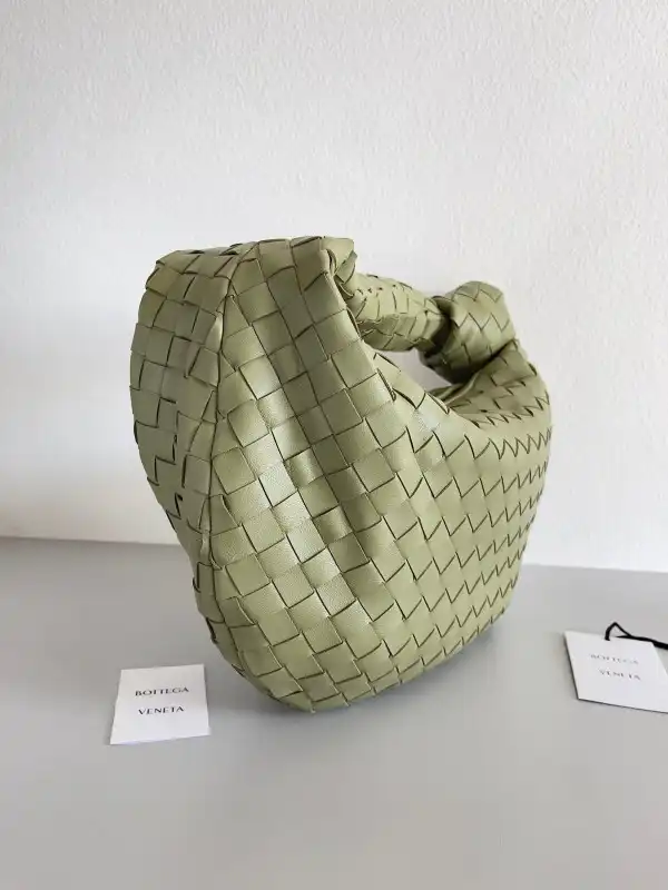 First bag ru BOTTEGA VENETA Teen Jodie