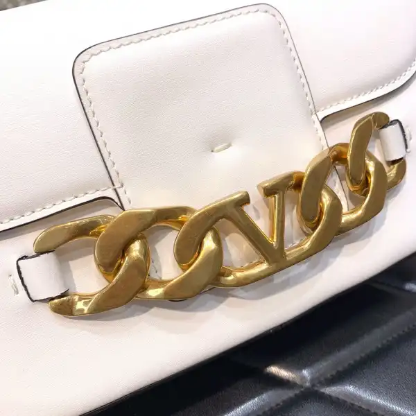 VALENTINO VLOGO CHAIN SHOULDER BAG IN CALFSKIN