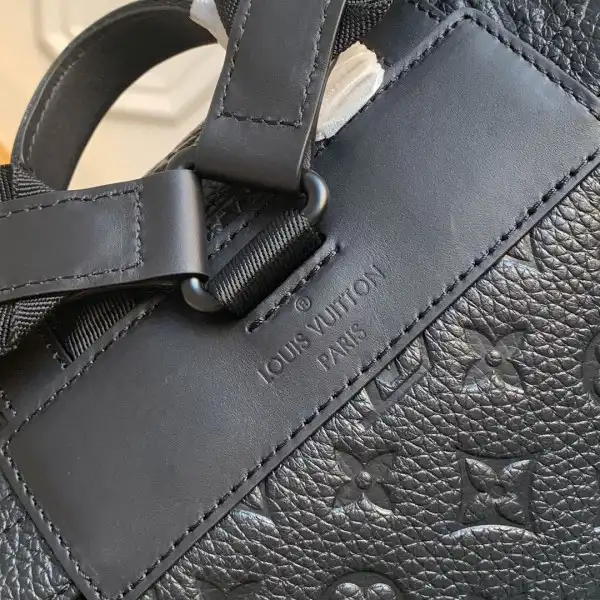 Affordable LOUIS VUITTON CHRISTOPHER PM