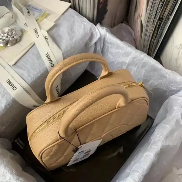 CHANEL VINTAGEP BAG