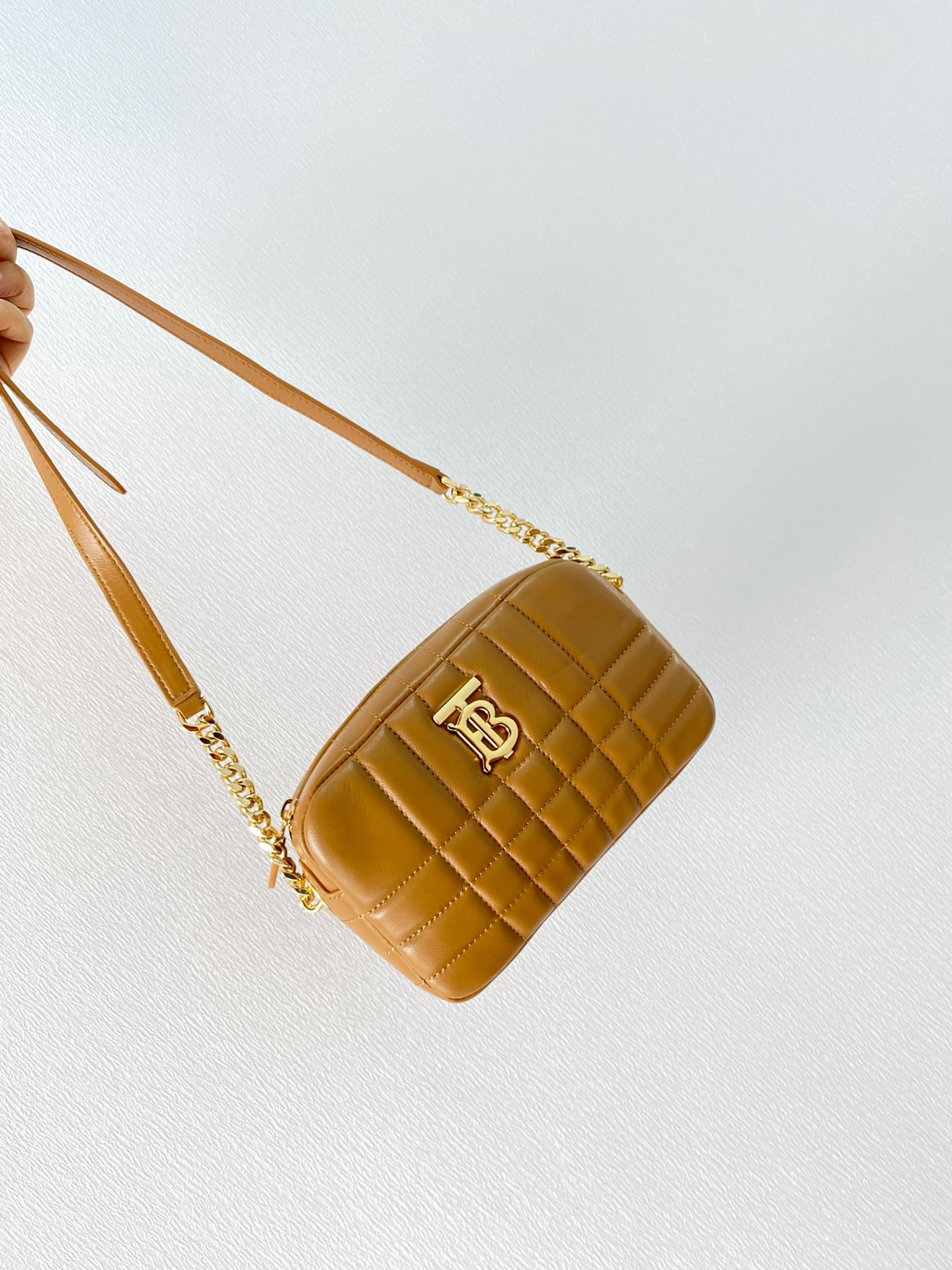 HOT SALE BURBERRY MINI Lola Camera Bag