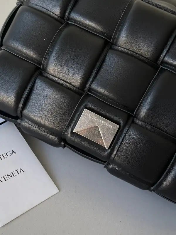 BOTTEGA VENETA CASSETTE