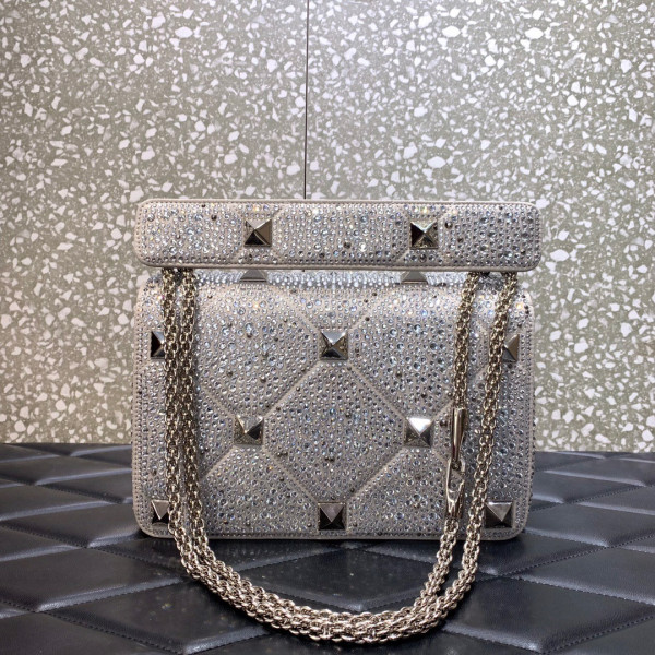 HOT SALE VALENTINO MEDIUM ROMAN STUD THE SHOULDER BAG WITH CHAIN