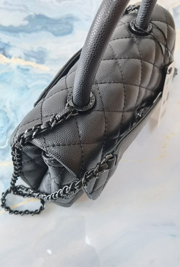 CL FLAP BAG WITH TOP HANDLE