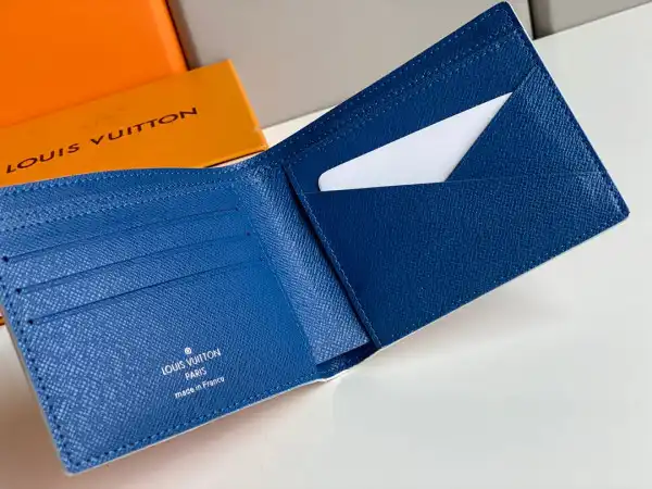 LOUIS VUITTON MULTIPLE WALLET