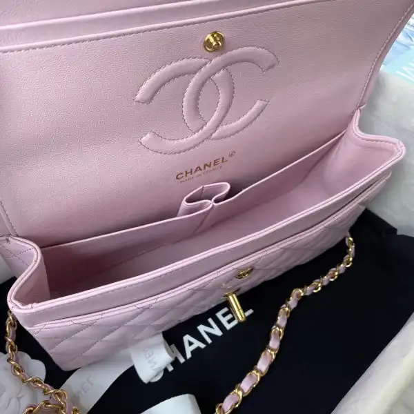 CHANEL FLAP BAG-15.5-25.5-6.5cm