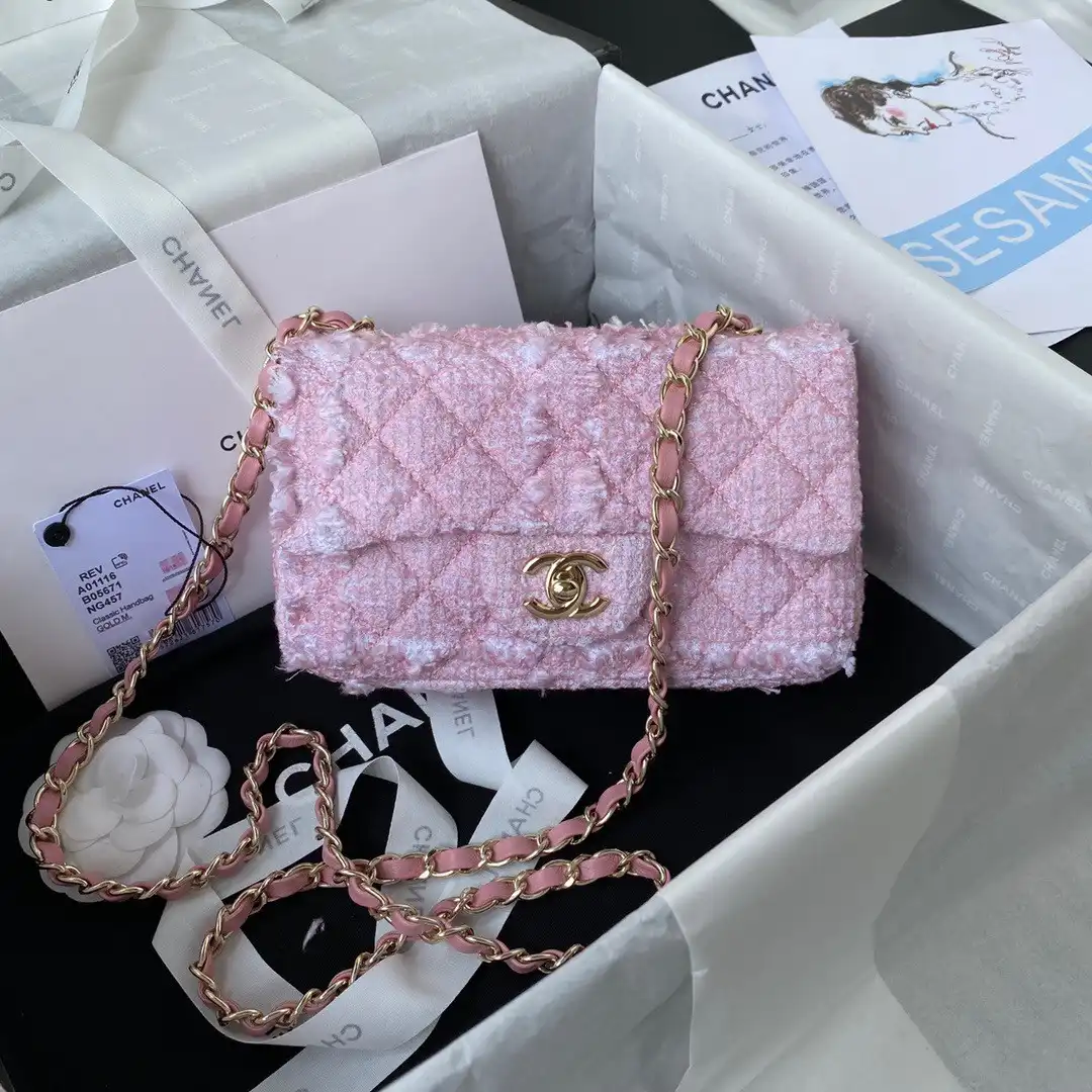 Firstbag Ru CHANEL FLAP BAG