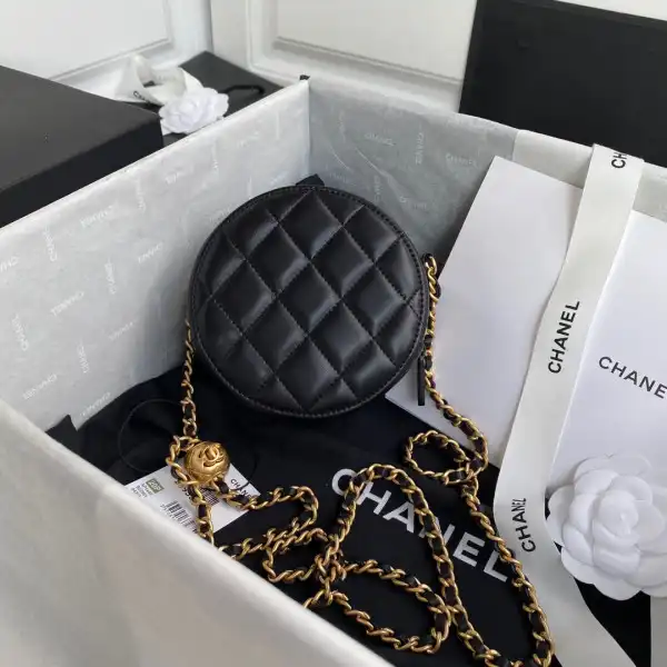 CHANEL ROUND BAG