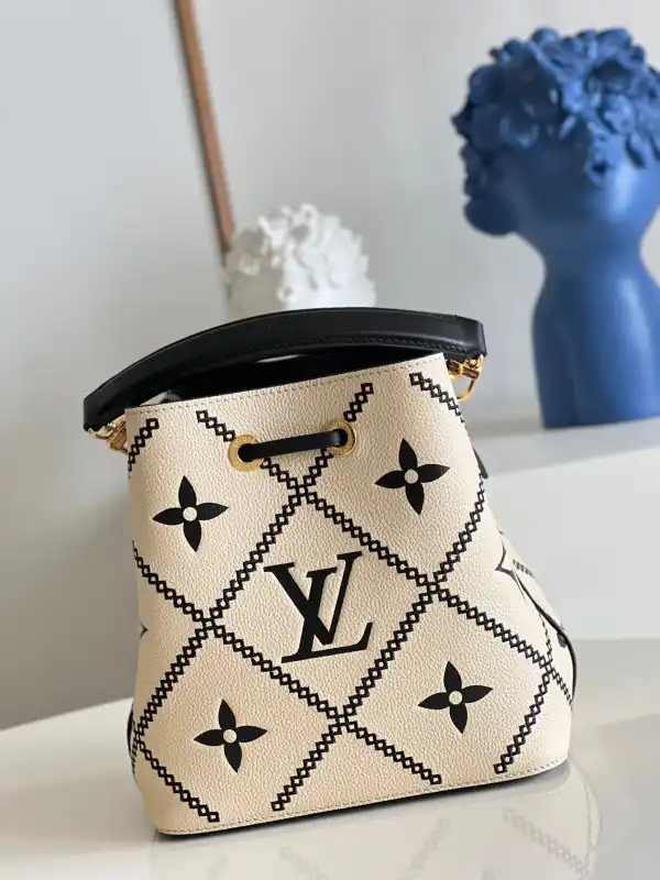 Rep LOUIS VUITTON NÉONOÉ BB