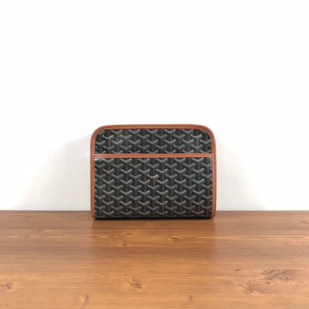 First bag ru GOYARD TOILETRY BAG