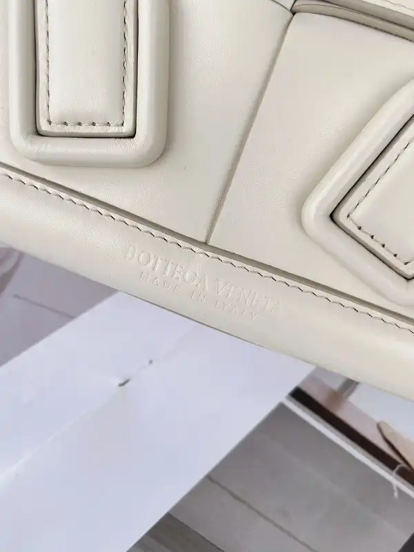 BOTTEGA VENETA MINI ARCO