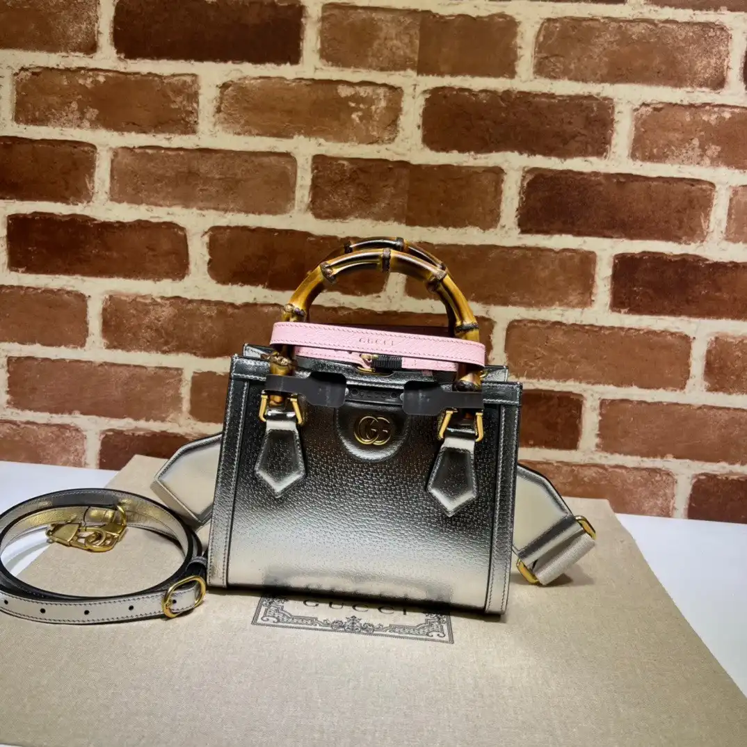 First bag ru Gucci Diana mini tote bag