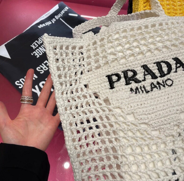 HOT SALE Prada Raffia tote bag